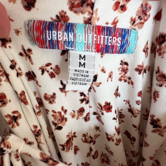 Urban outfitters floral mini dress - Picture 3 of 5